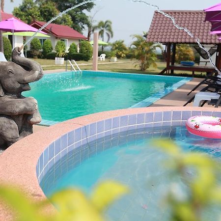 Moon River Resort Ubon Ratchathani Dış mekan fotoğraf