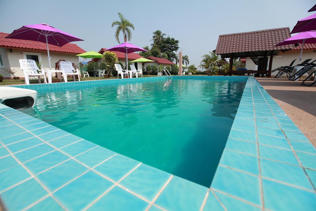 Moon River Resort Ubon Ratchathani Dış mekan fotoğraf