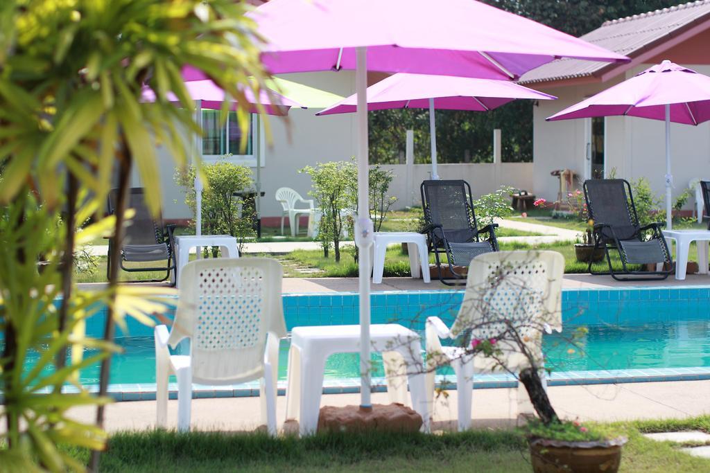 Moon River Resort Ubon Ratchathani Dış mekan fotoğraf