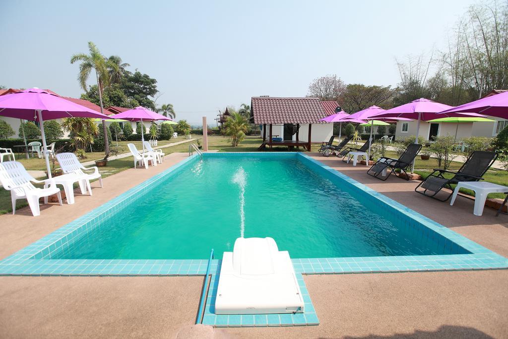 Moon River Resort Ubon Ratchathani Dış mekan fotoğraf