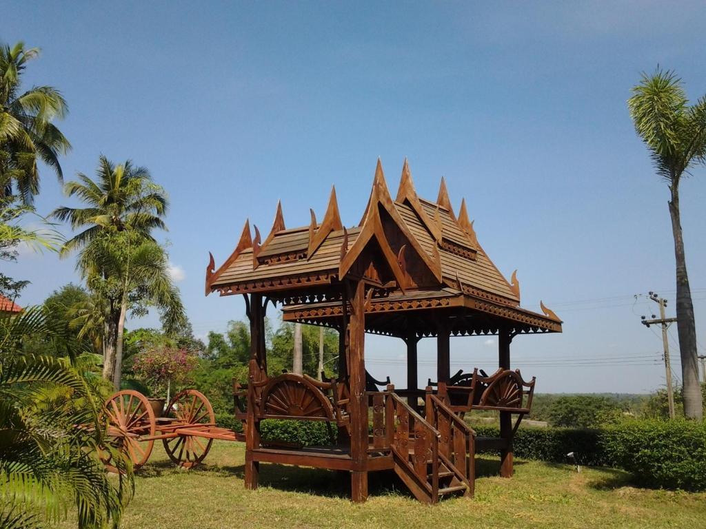 Moon River Resort Ubon Ratchathani Dış mekan fotoğraf