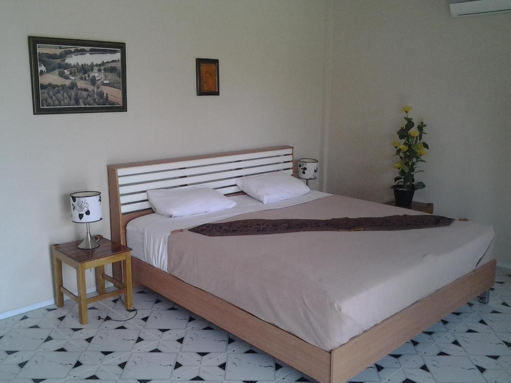 Moon River Resort Ubon Ratchathani Oda fotoğraf