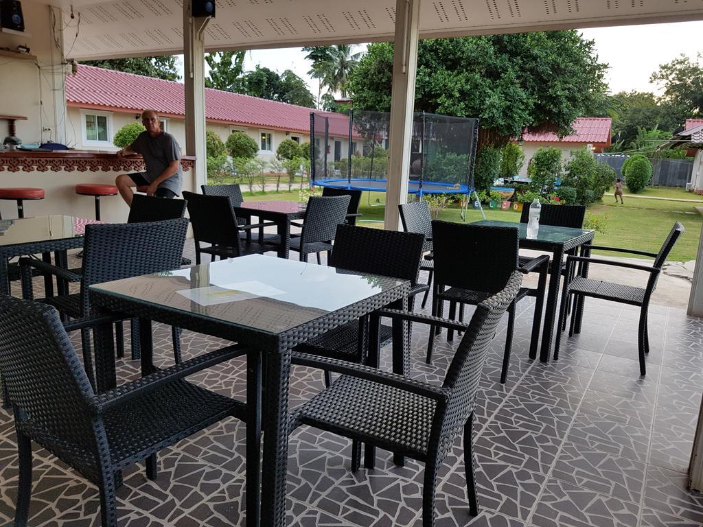 Moon River Resort Ubon Ratchathani Dış mekan fotoğraf